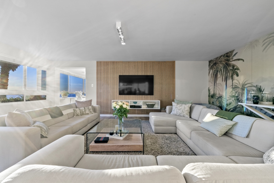 To Let 4 Bedroom Property for Rent in Sea Point Western Cape